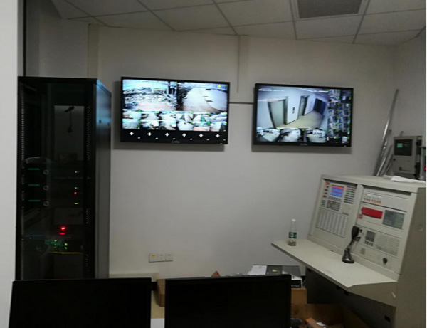 大厅感应门安防监控